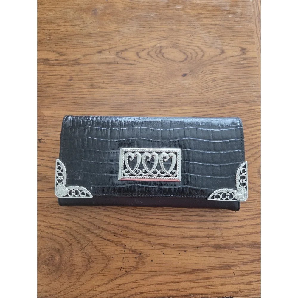 Designer Metal Heart Accent Black Faux Croc‎ Leather Wallet With Checkbook Cover
